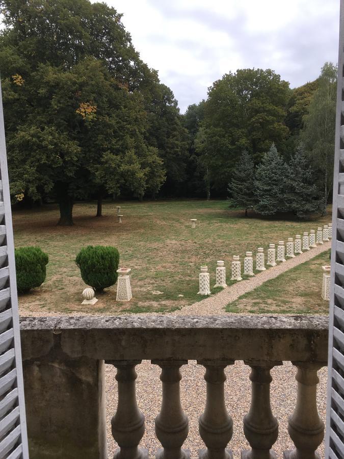瓦雷讷沃泽勒Chateau Nevers住宿加早餐旅馆 外观 照片