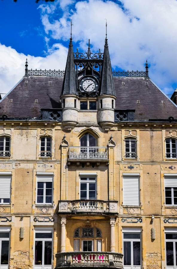 瓦雷讷沃泽勒Chateau Nevers住宿加早餐旅馆 外观 照片